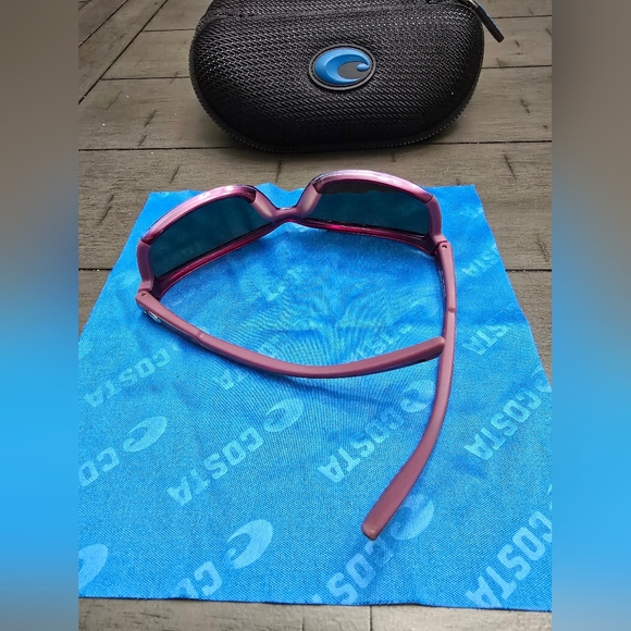 NWOT - Costa Sunglasses